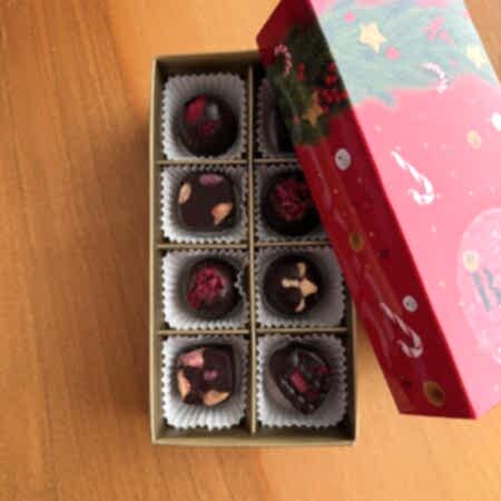 Yılbaşı Temalı Spesiyal Çikolata 1 Beechocolate | El Yapımı Çikolata ve Kişiye Özel Lezzetler